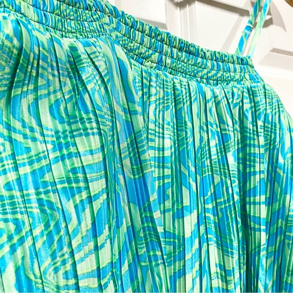 NWT Satin Cropped Plisse Tank Top Green Ziggy Zebra - Picture 7 of 10